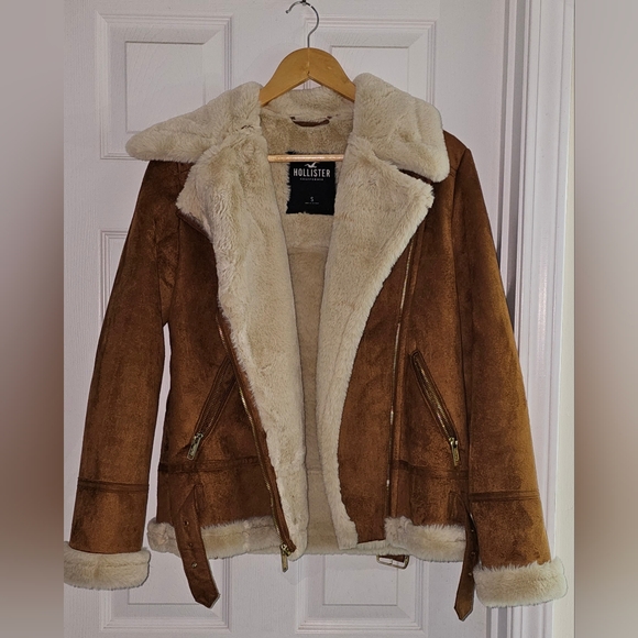 Hollister Jacket - Picture 1 of 2